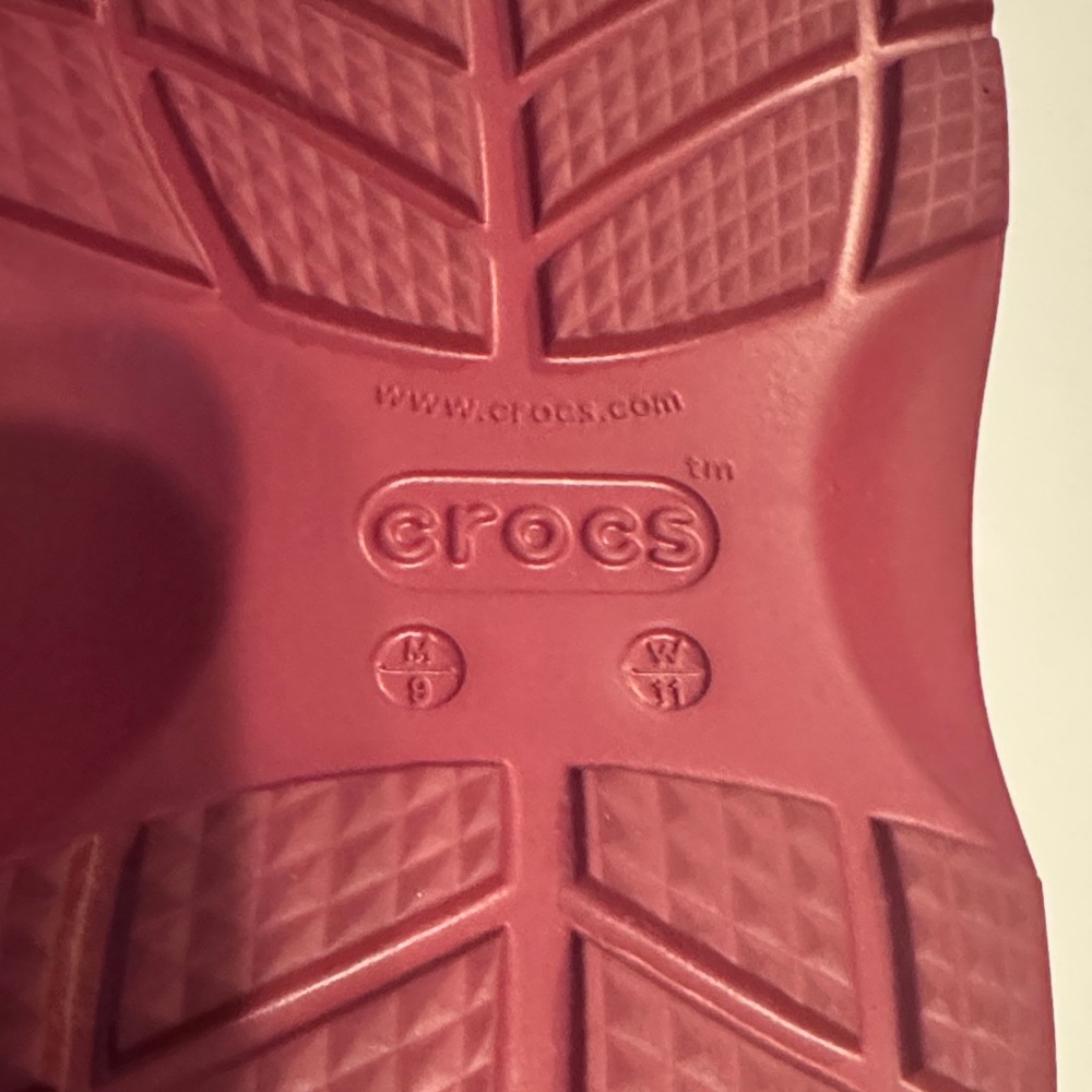 Cozy Pink crocs with Plush Lining - Picture 3 of 4
